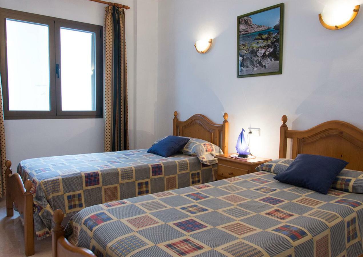 Apartamentos Vista Al Puerto Cala Figuera  Ngoại thất bức ảnh